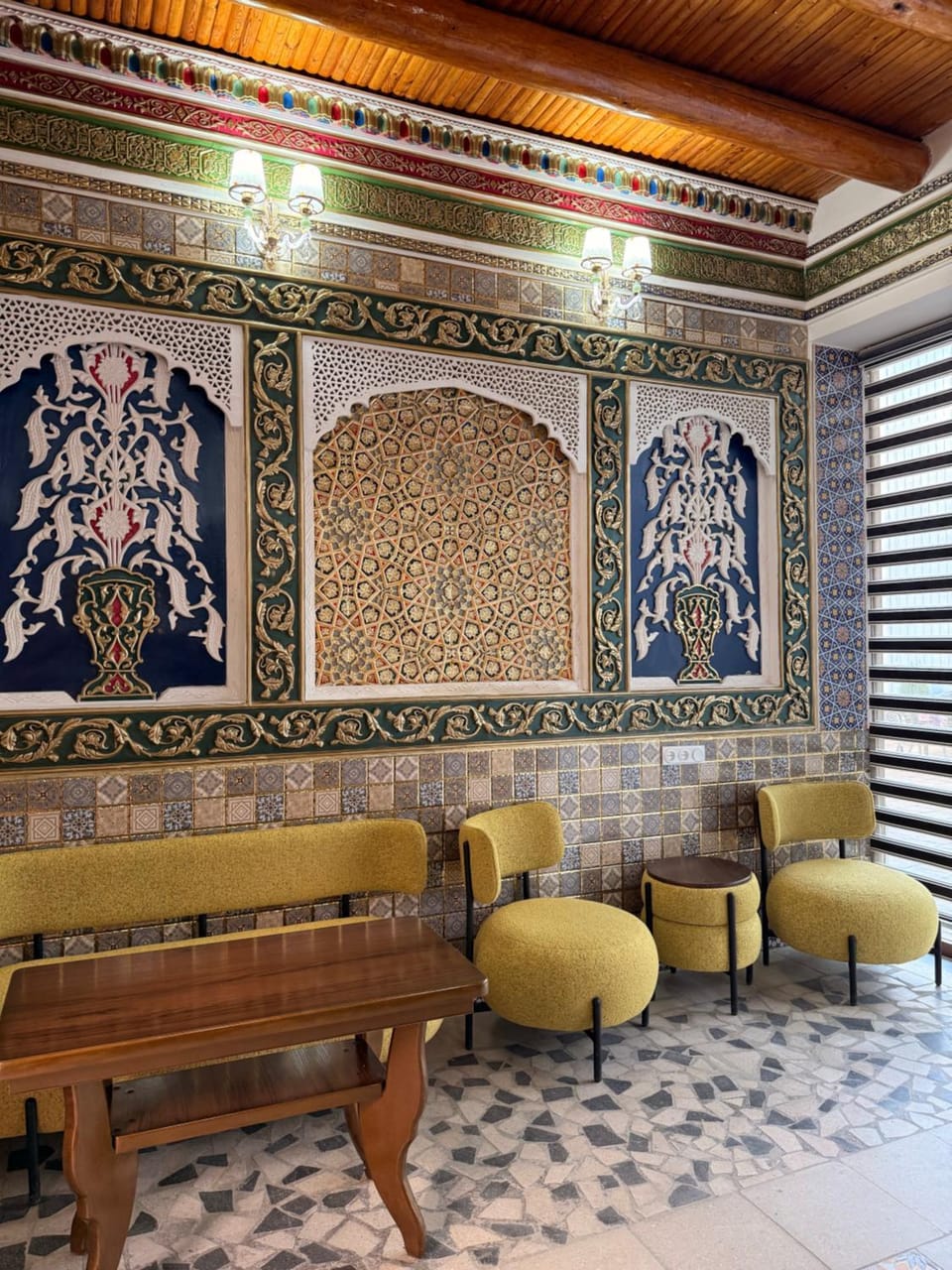 Property building, Facade/entrance, Lobby or reception