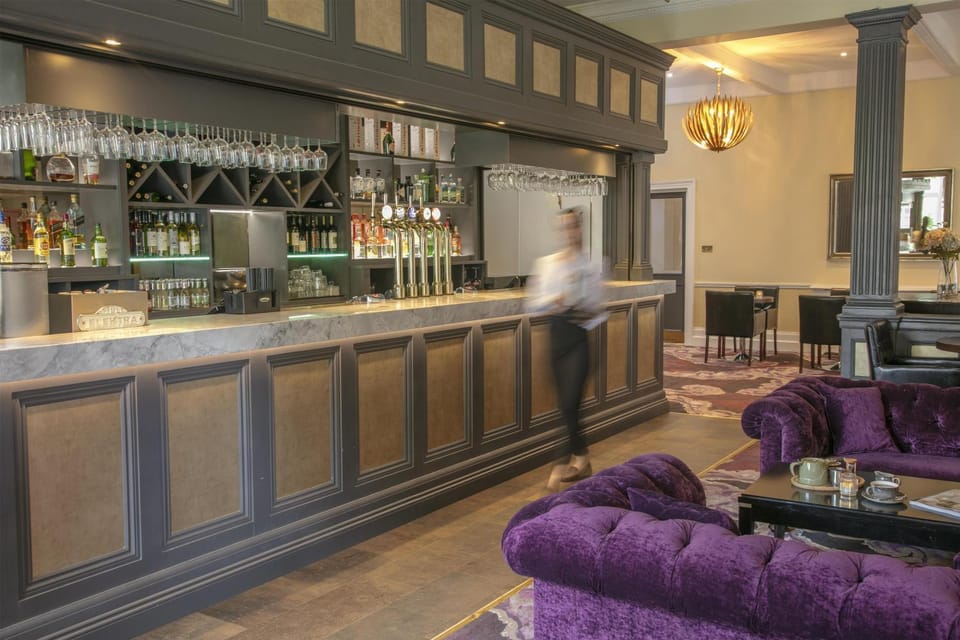 Lounge or bar