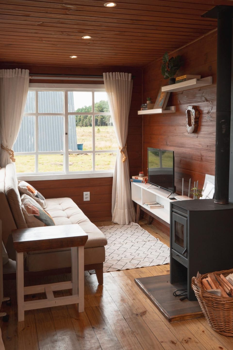 TV and multimedia, Living room