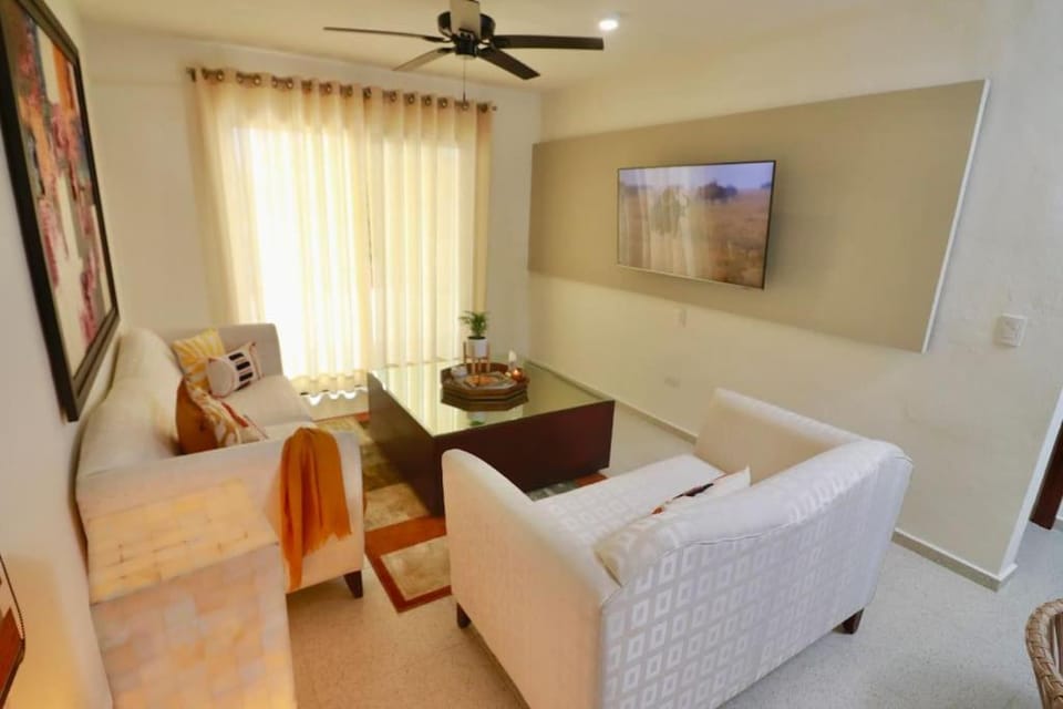 TV and multimedia, Living room, fireplace