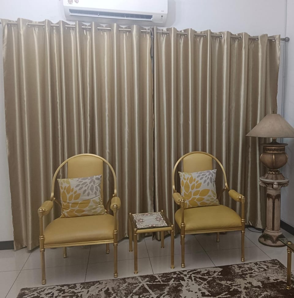 Shah Alam Golden Homestay 4 Rooms, 3 Bathrooms Seksyen 7 near uitm icity House in Selangor, Malaysia