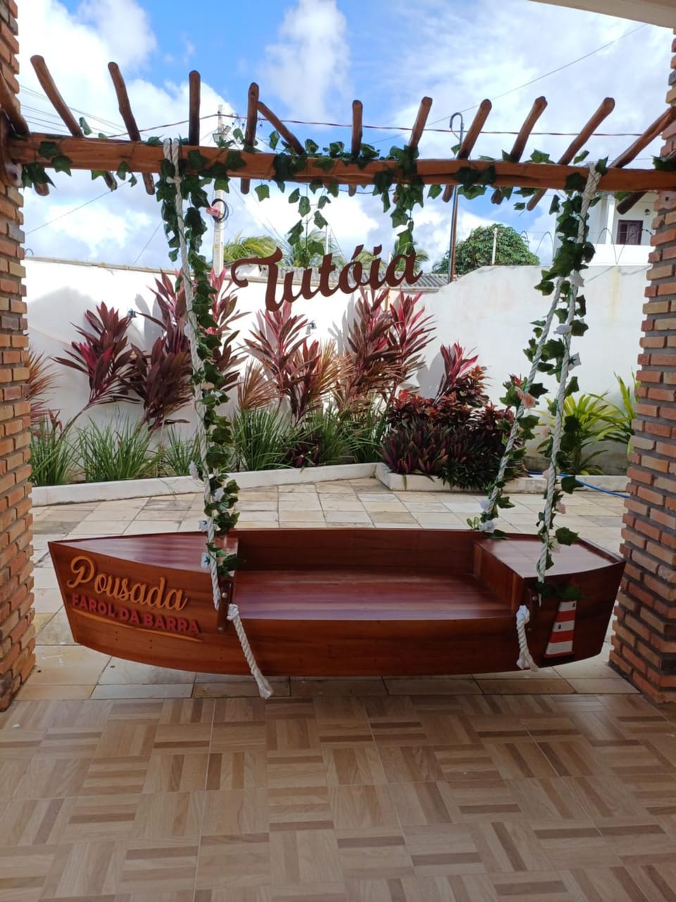 Garden, Swimming pool
