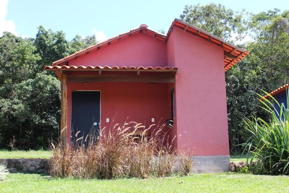 Chalé canto da mata Apartment hotel in State of Goiás