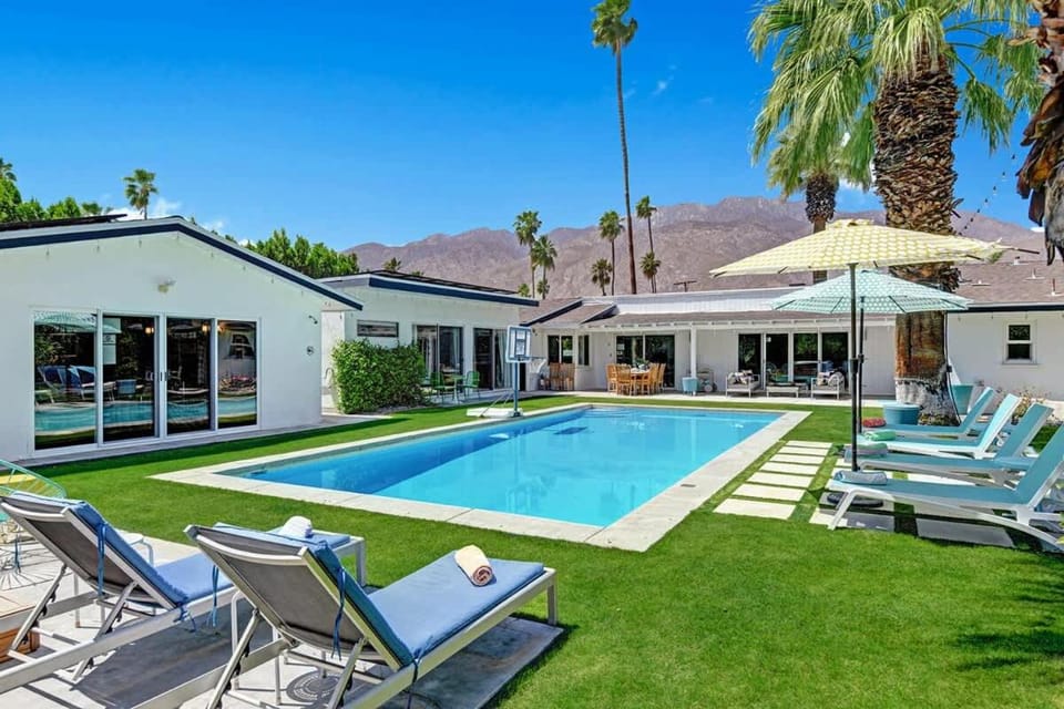 Modern Pura Vida - Alice Lodging House in Palm Springs