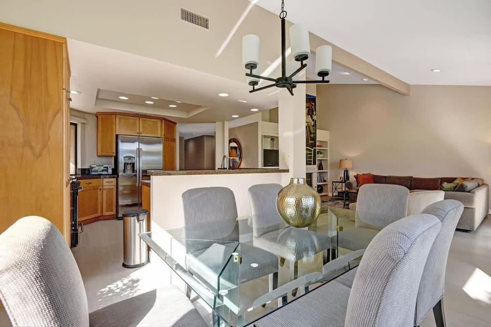 VB607 - Palm Getaway - Alice Lodging House in Palm Desert