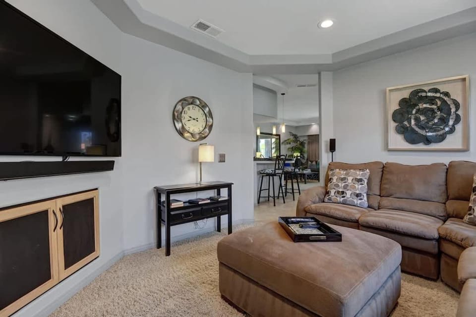 VB851 - Blue Bird - Alice Lodging House in Palm Desert