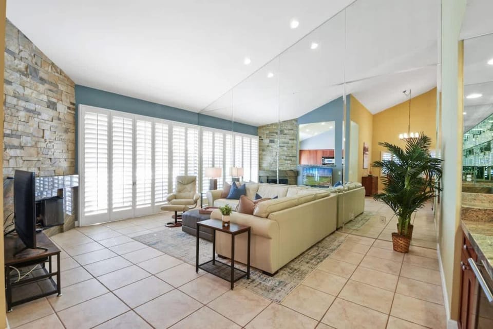 V3998 - Dozen Palms - Alice Lodging House in Palm Desert