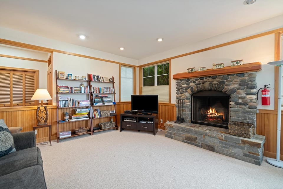 Valentine's House MCA#525 House in Manzanita