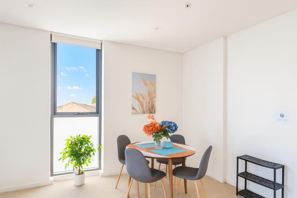 SkyPark Oasis Retreat 2Br@ close to Olympicpark Apartment in Sydney