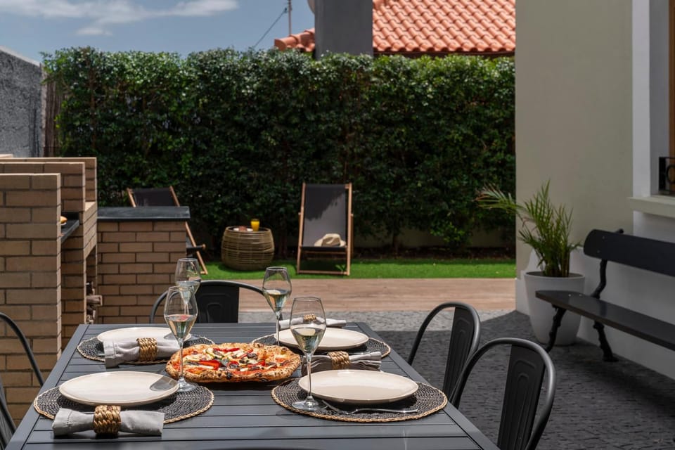 Balcony/Terrace, Dining area, Garden view