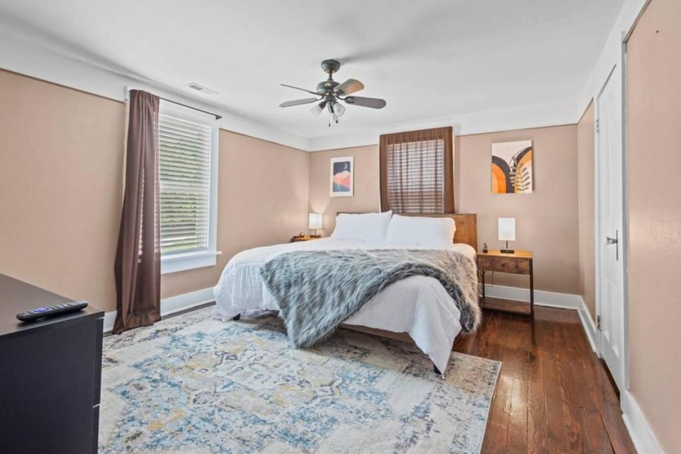 Bed, Bedroom