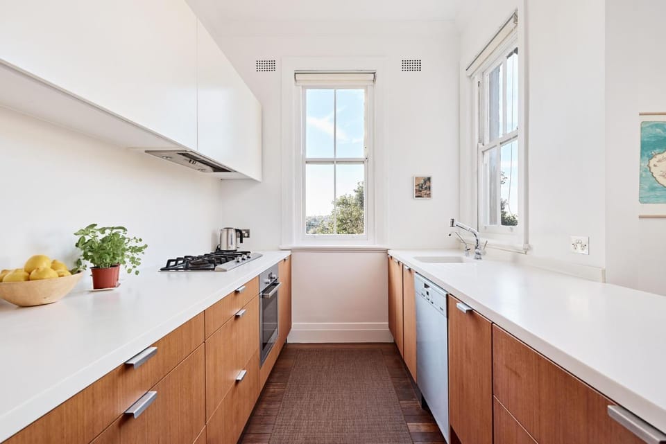 Coogee Treetops Apartment in Sydney