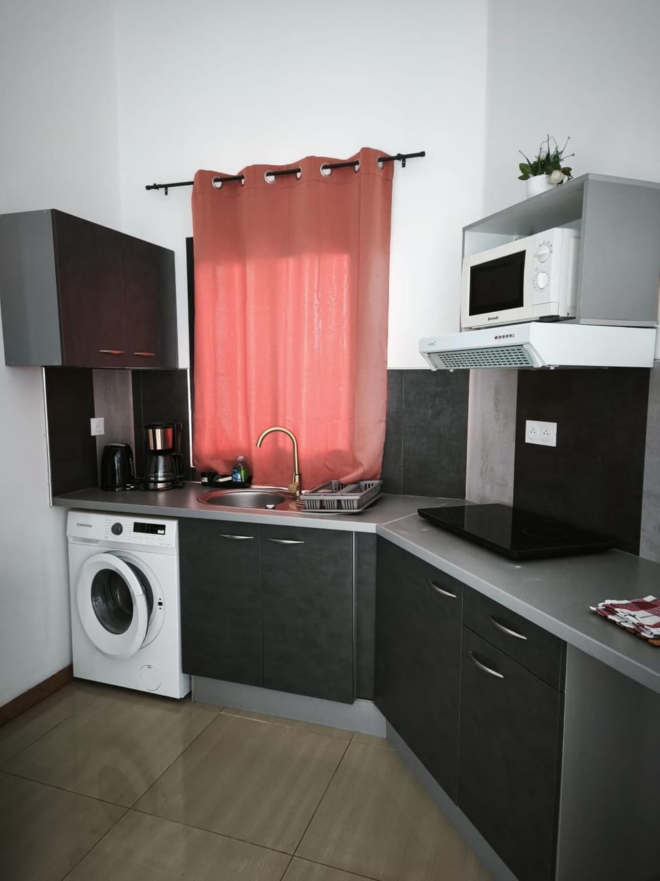 Inn Bethel Asia Apartment in Saint-Paul