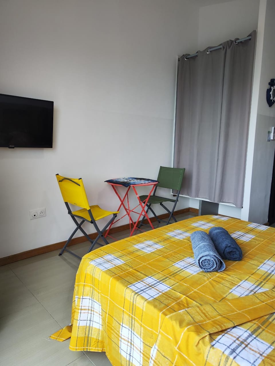TV and multimedia, Seating area