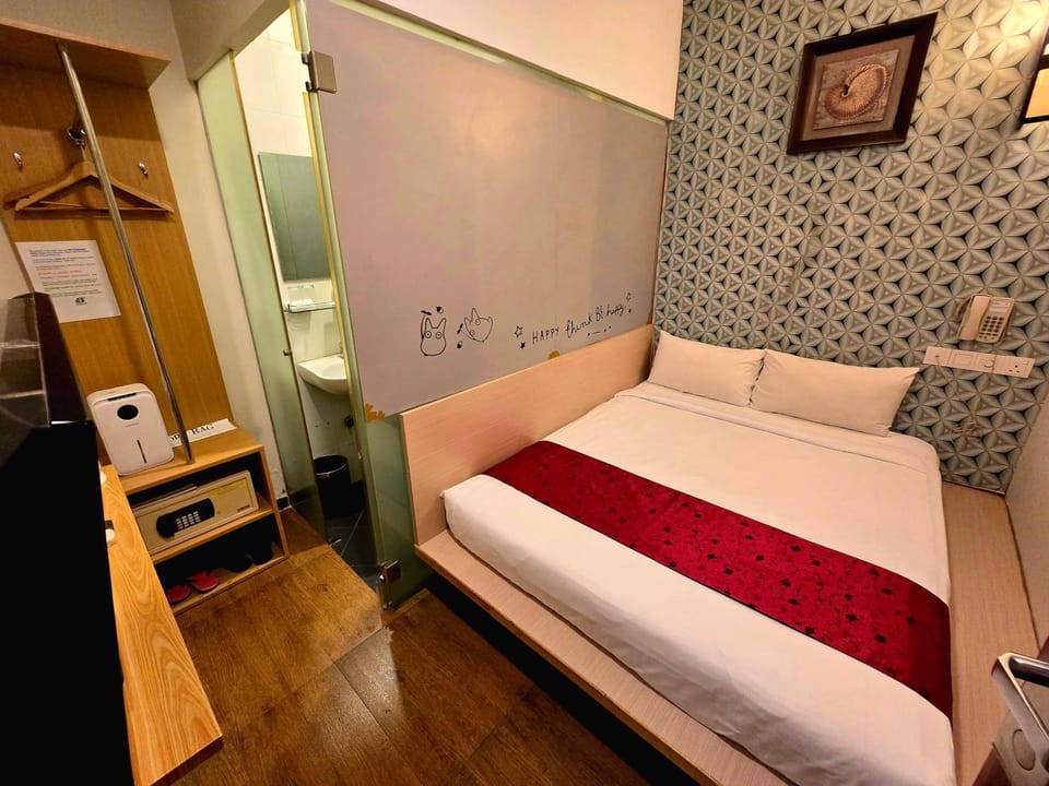 Eight Days Boutique Hotel - Permas Jaya Hotel in Johor Bahru