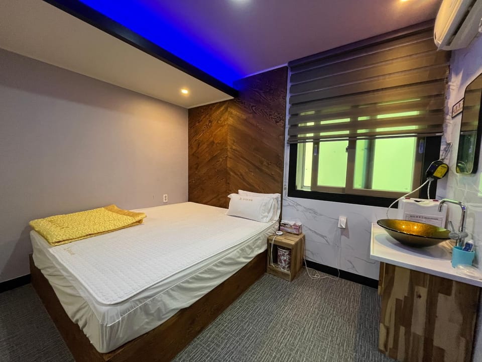 Maldives Hotel & Hostel Hotel in Busan