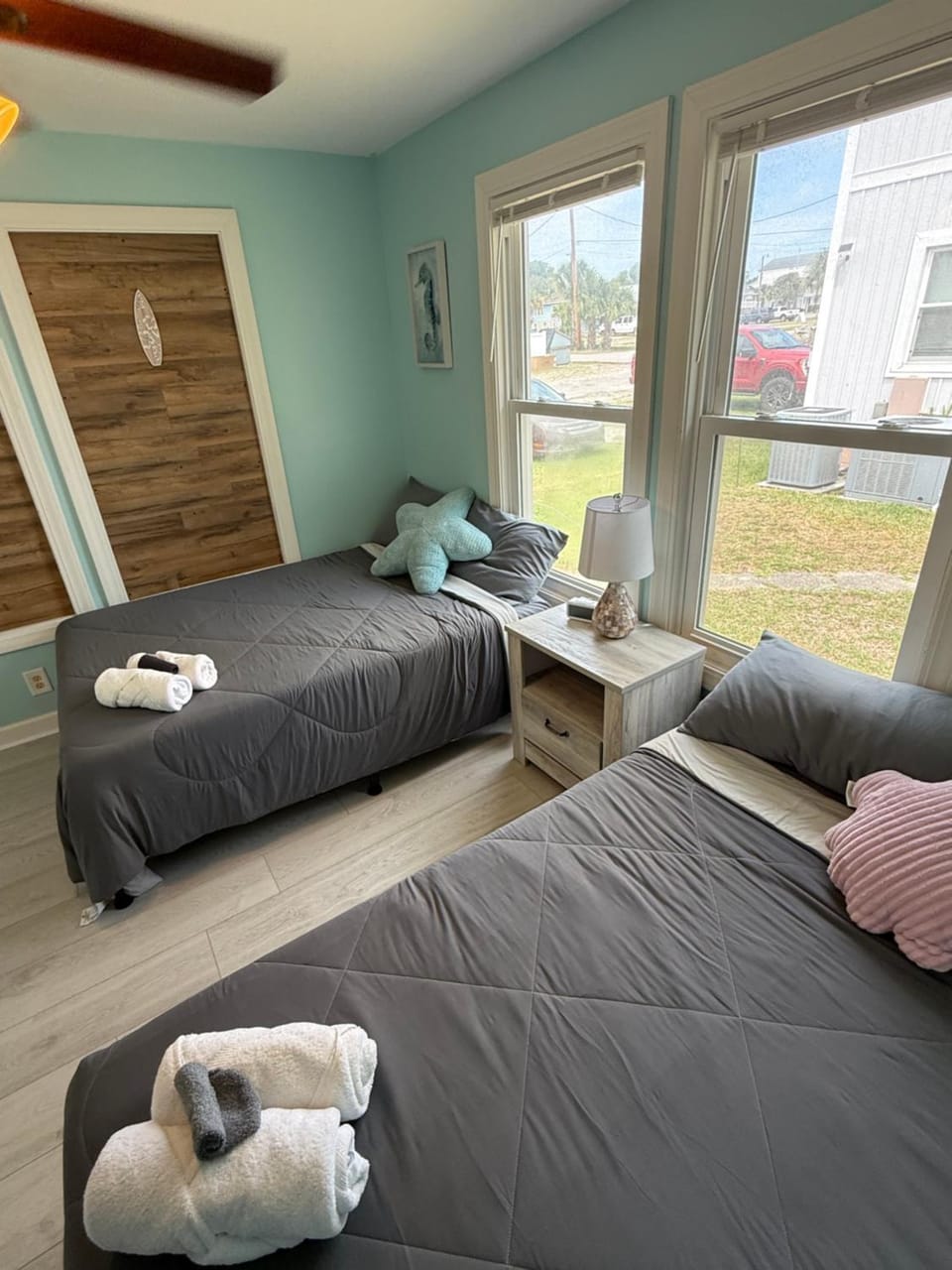 Beachy Keen, North Myrtle Beach beach single-family house, 150 feet to ocean! Pets welcome! House in Crescent Beach