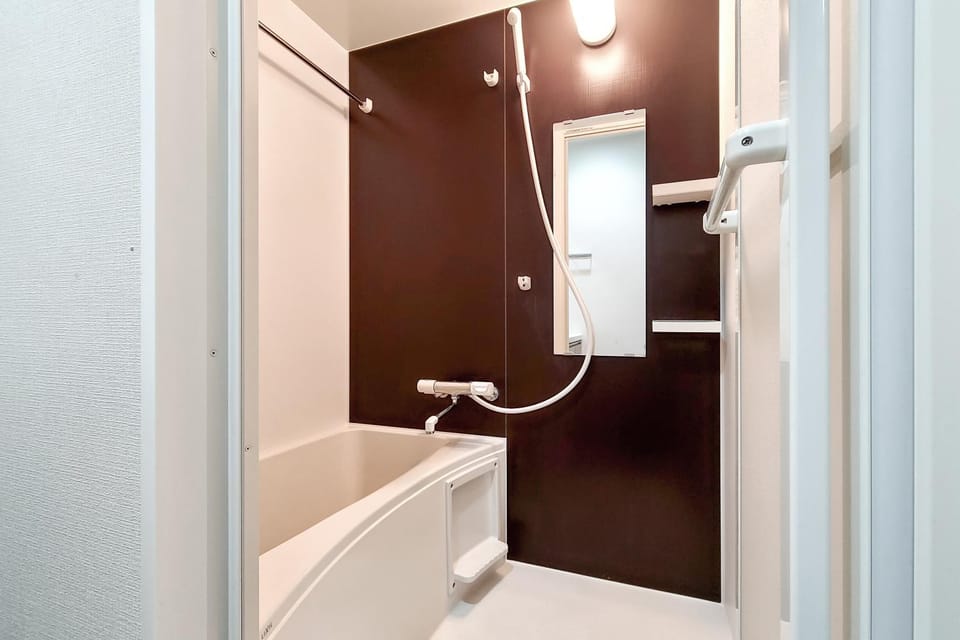Bathroom, Bath
