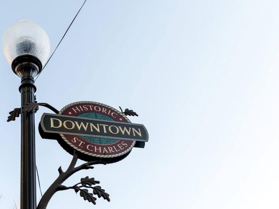Day, Neighbourhood, Logo/Certificate/Sign, Location