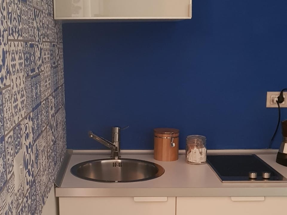 Food and drinks, Communal kitchen