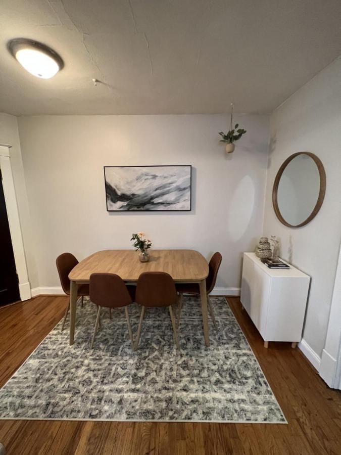 Lovely 1-Bedroom Apartment with Free Parking Apartment in Saint Louis