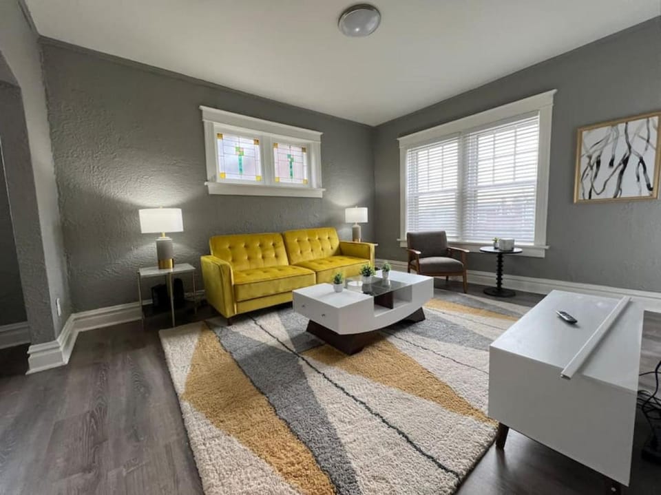 City Livin Apartment in Saint Louis