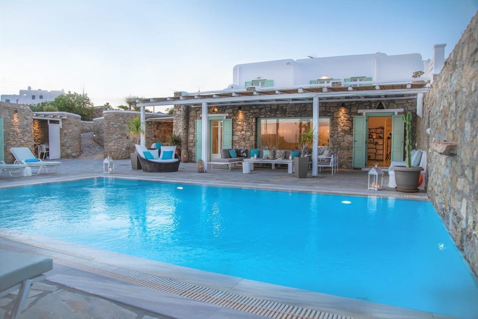 Patio, Balcony/Terrace, Seating area, Pool view