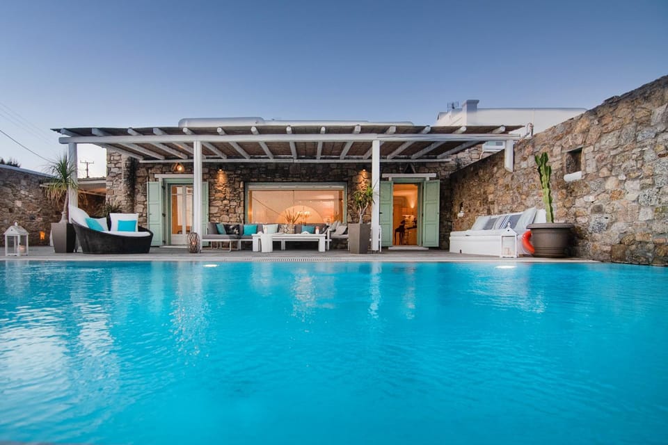 View (from property/room), Balcony/Terrace, Pool view
