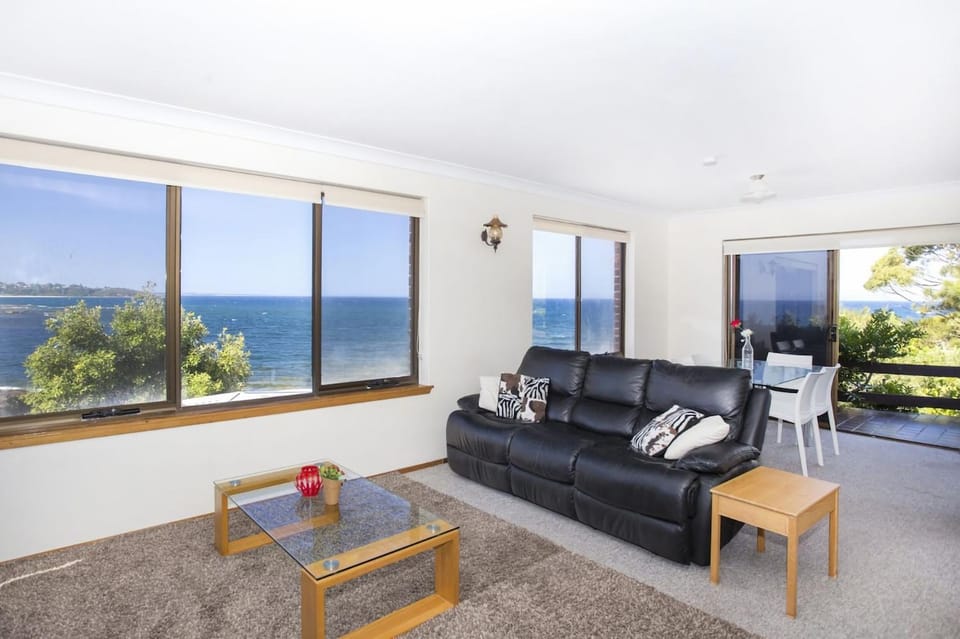 Collers Beachside Mollymook House in Mollymook