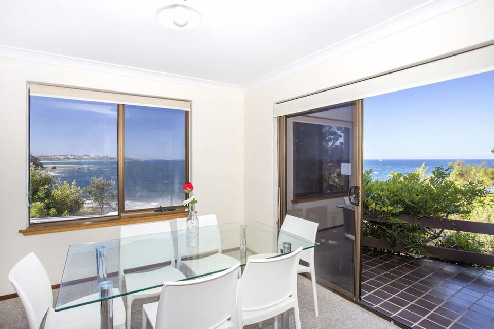 Collers Beachside Mollymook House in Mollymook