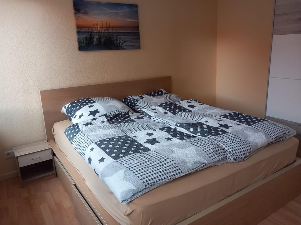 Living room, Bedroom