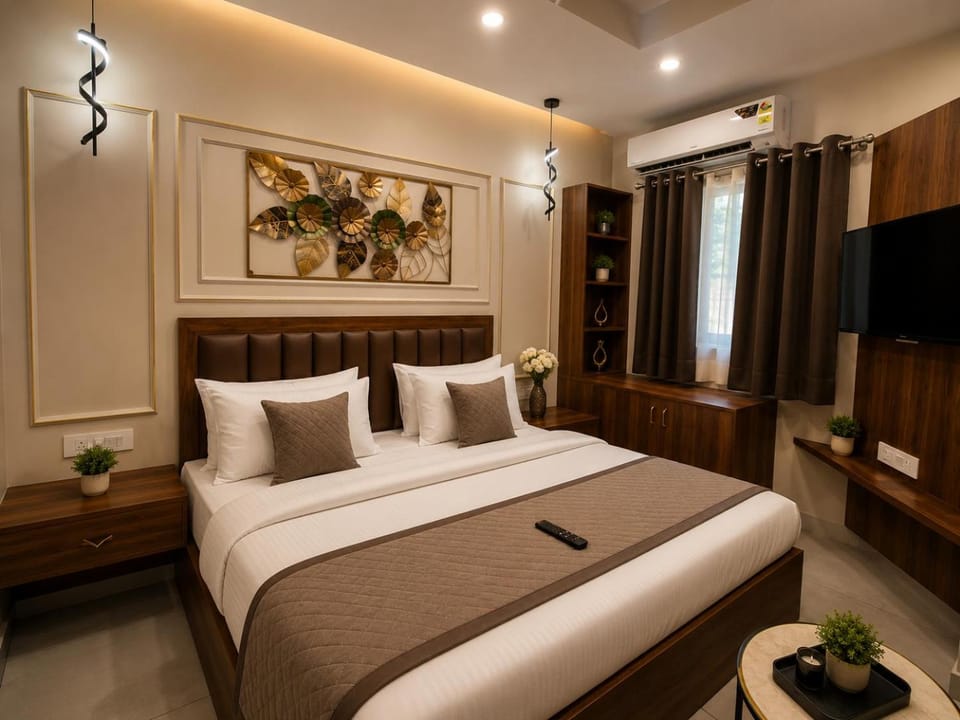 Bed, Photo of the whole room, Evening entertainment, Bedroom, air conditioner