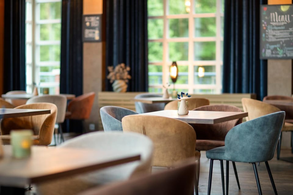Lounge or bar