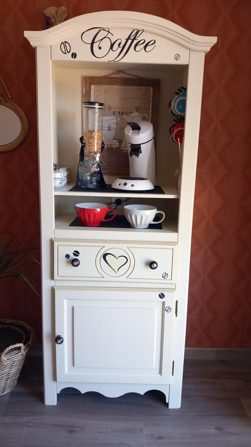 Coffee/tea facilities, Kitchen or kitchenette