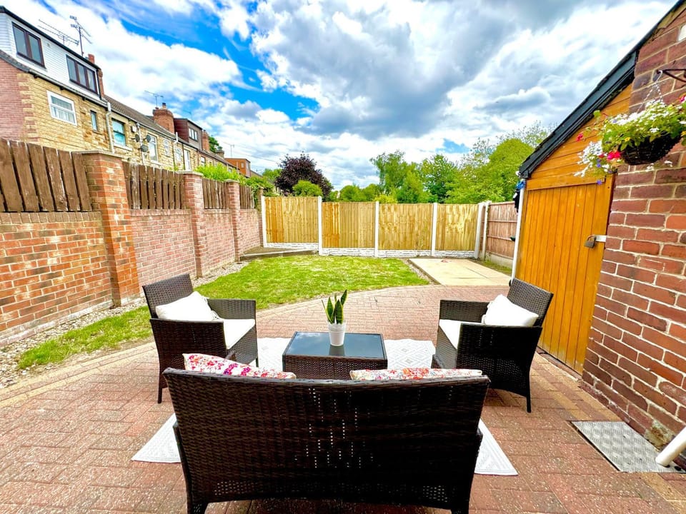 Cosy Croft Cottage House in Rotherham