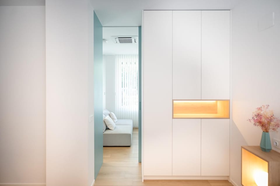 Bedroom, wardrobe