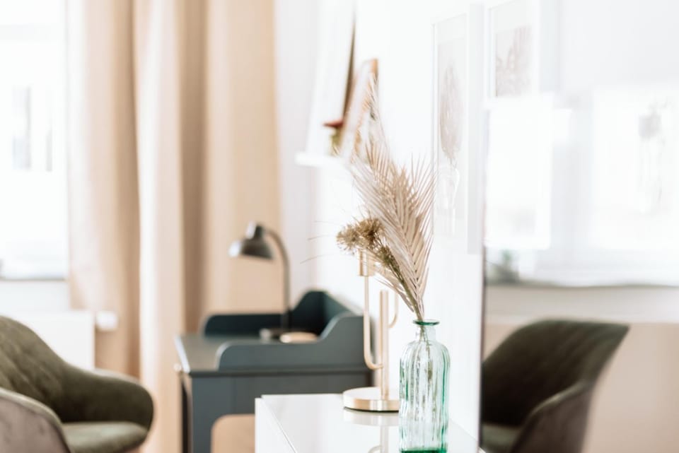 Living room, Decorative detail, Seating area