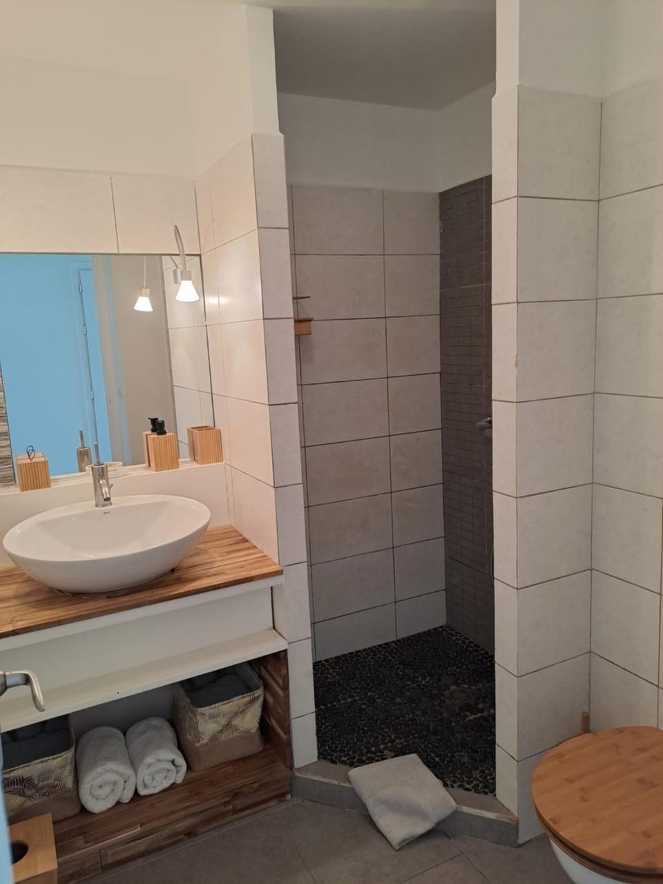 RDC appartement en bord de mer au son des vagues Apartment in Grande-Terre, Guadeloupe