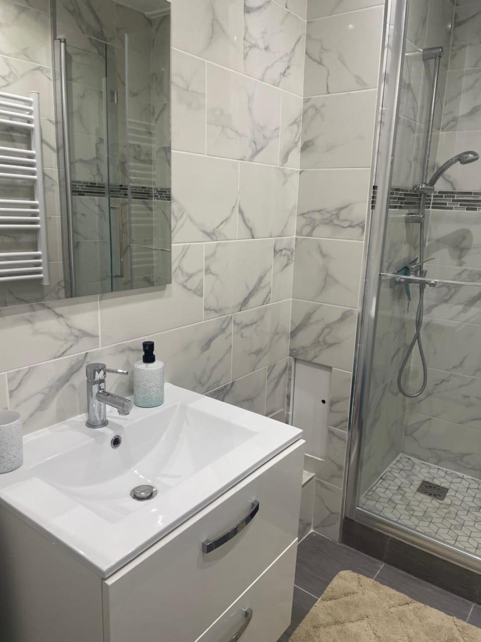 Shower, Bathroom
