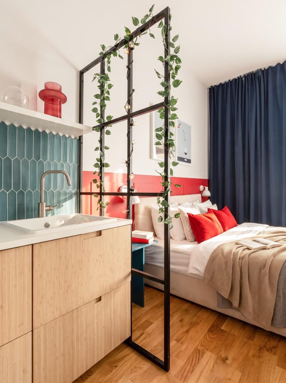 Bed, Bedroom, kitchen