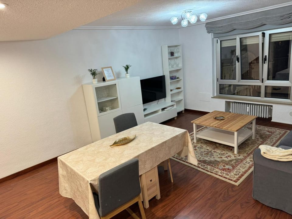 Piso nuevo Centro Doctor Casal Apartment in Oviedo