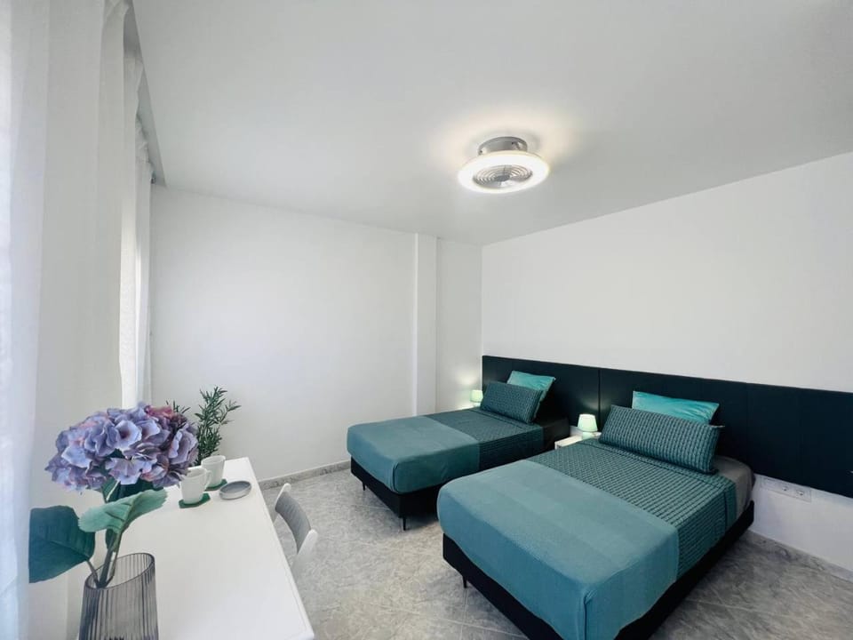 Bed, Photo of the whole room, Bedroom, children