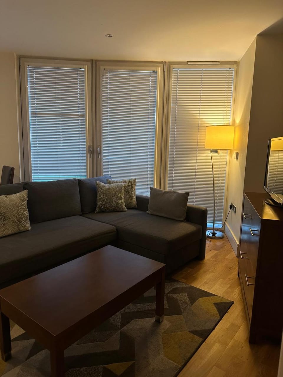 Canary Wharf Apartments Apartment in London