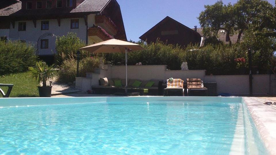 Pool view, Swimming pool