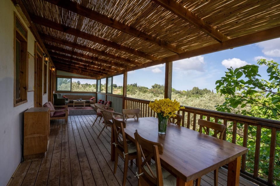 View (from property/room), Balcony/Terrace, Seating area, Dining area, Garden view
