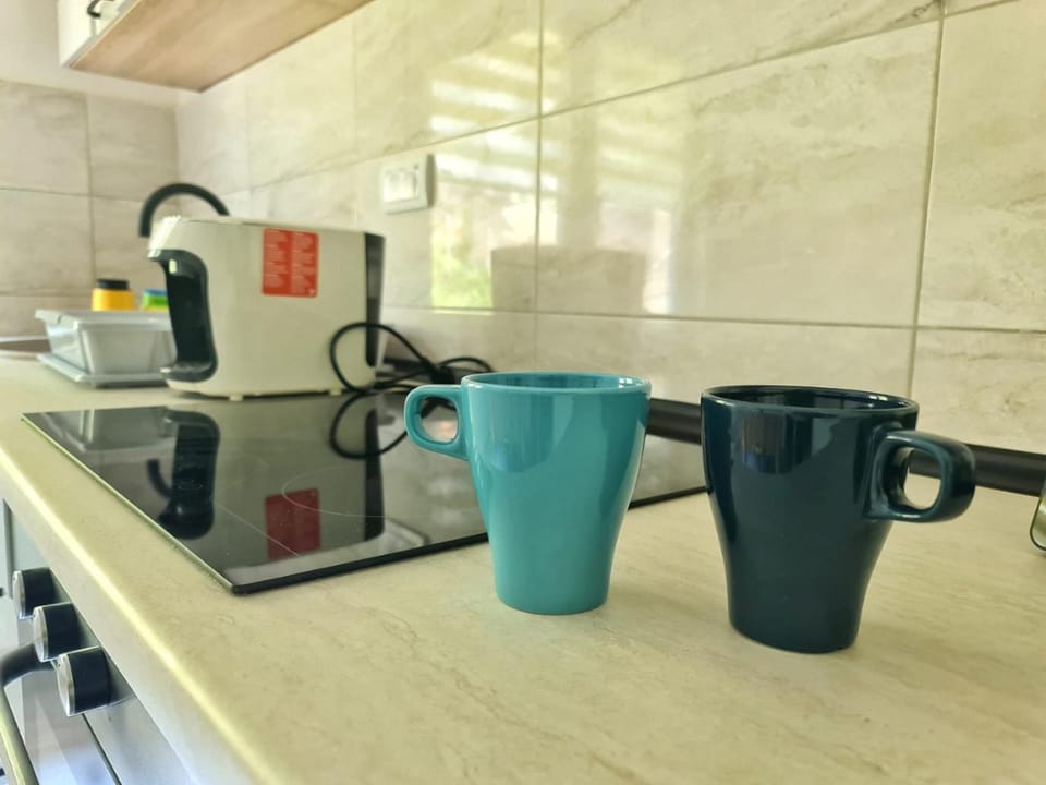 Coffee/tea facilities, Kitchen or kitchenette