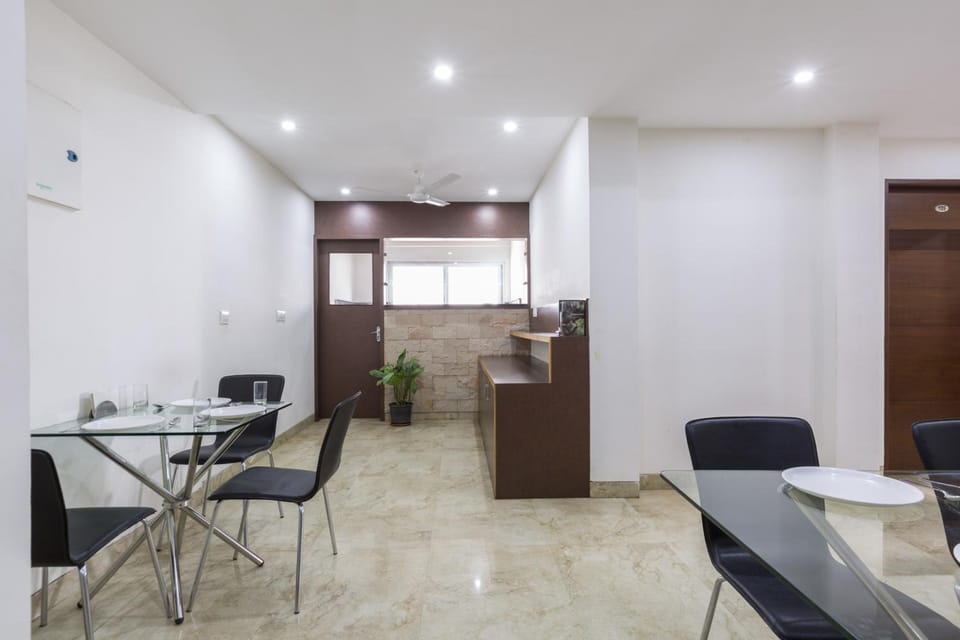 Dining area, Breakfast