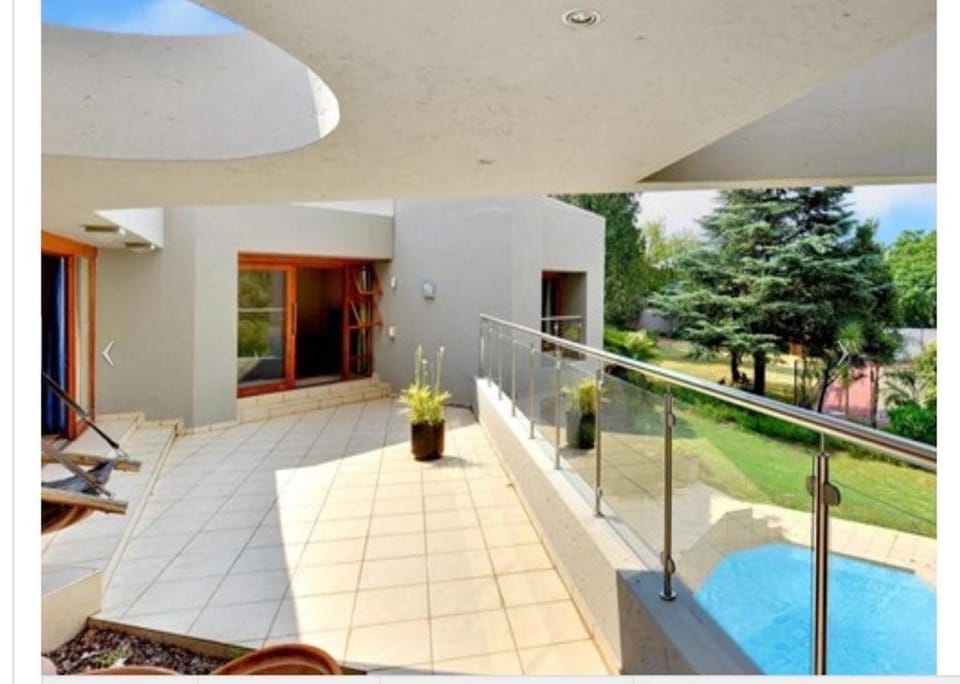 RiverHouse Villa in Sandton