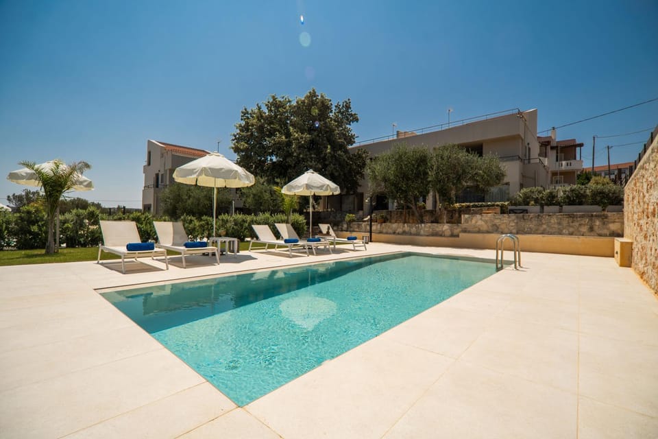 Property building, Swimming pool
