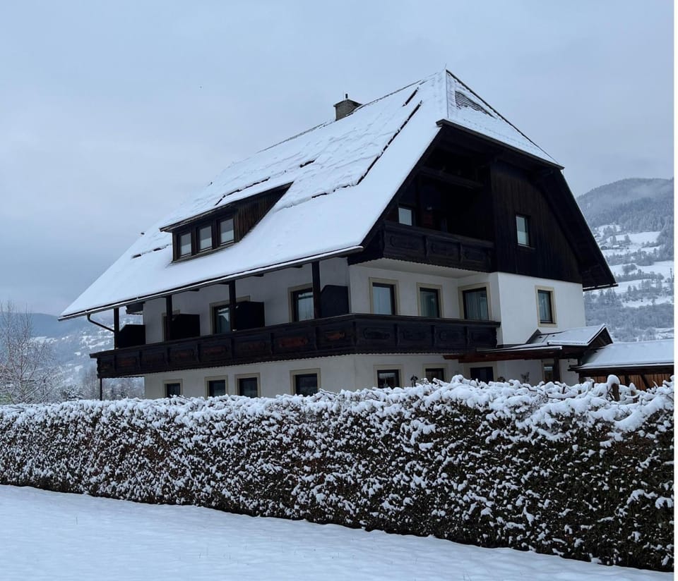 Property building, Day, Natural landscape, Winter, Mountain view